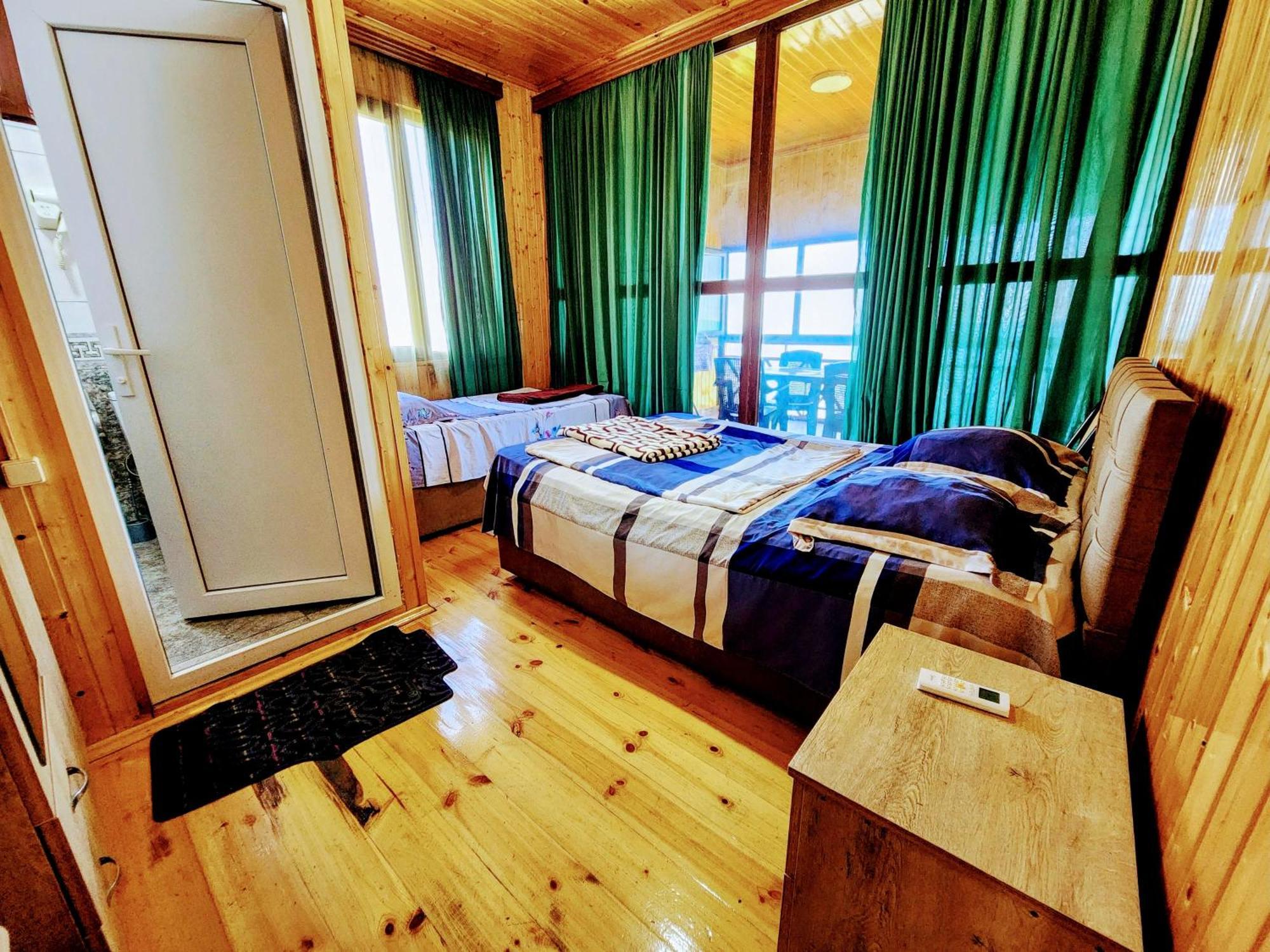 Guest House Nona Chakvi Esterno foto